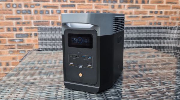 EcoFlow Delta 2 Front Ports